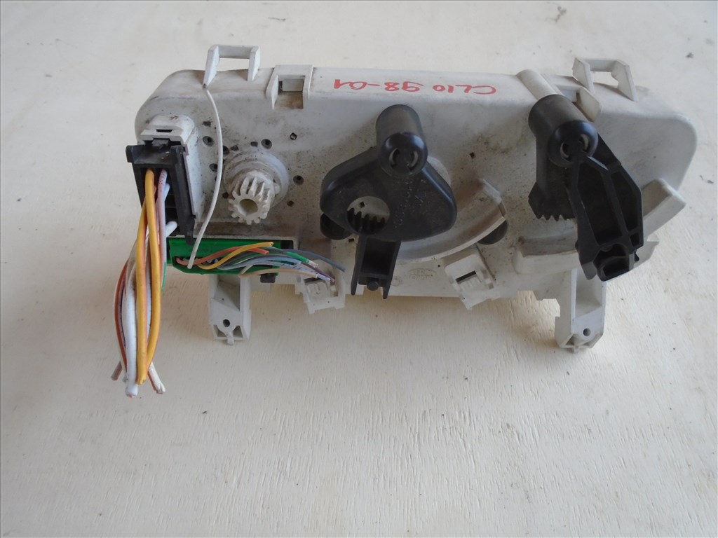 Renault Clio II fűtés kapcsoló egység  2. kép