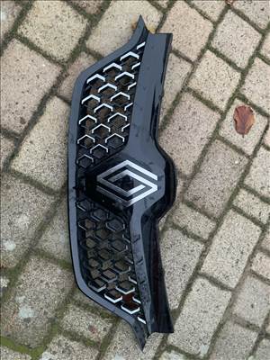 Renault Arkana Első lökhárító felső díszrács embléma , betét díszléc 