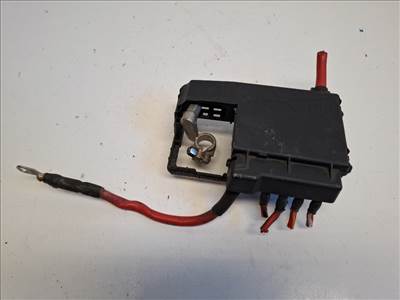 Opel Insignia  akkumulátor biztosíték 13285113