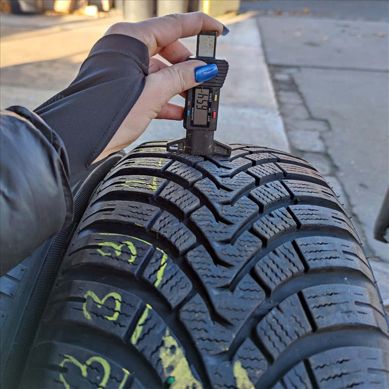  225/60 R18 Falken téli gumi 80000ft a 4db/333/ 4. kép