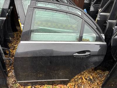 Mercedes E-osztály W212 212 E sedan bal hatso komplett ajtok