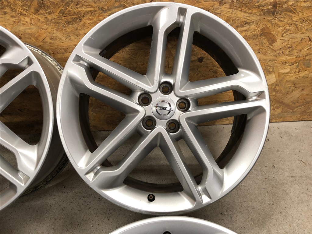 19 col Opel gyári alufelni 5x105 szenzor 19 colos 5. kép