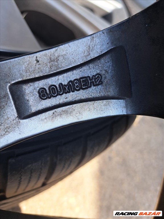  5x114.3 lyukosztású 18" újszerű Brock alufelni, rajta 225/50 eldobós gumi  3. kép