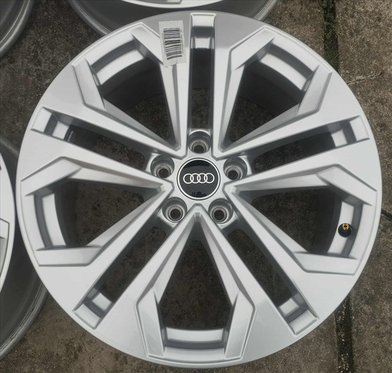 ÚJ 5x112 18 Audi gyári alufelni r18 " A4 A5 A6 A7 A8 Q3 Q5 Q7 3. kép