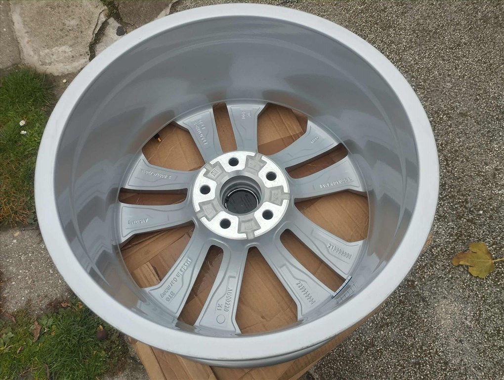 ÚJ 5x112 18 Audi gyári alufelni r18 " A4 A5 A6 A7 A8 Q3 Q5 Q7 7. kép