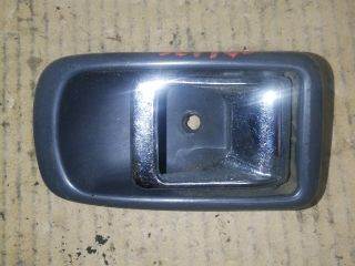 Daihatsu Applause Jobb első Belső Kilincs *111586*