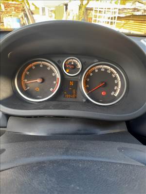 Opel corsa d km óra autómata váltóshoz