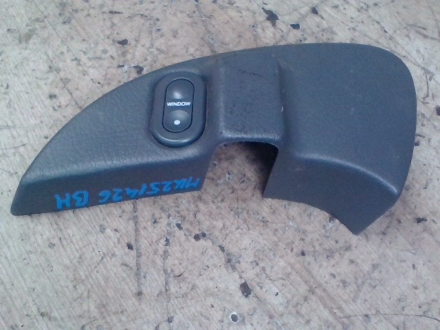 DAEWOO ESPERO Bal hátsó ablakemelő kapcsoló 1. kép