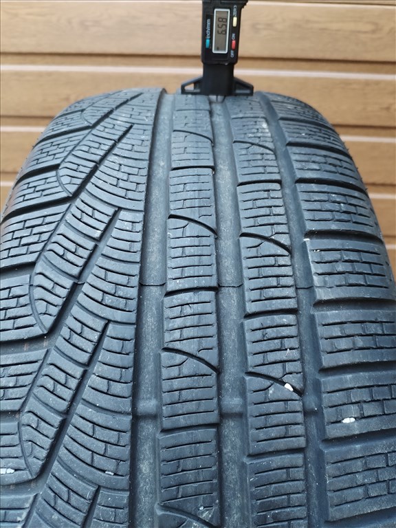  255/4020" használt Pirelli téli gumi 2 db  4. kép