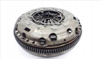 Skoda Octavia III 5E 2.0 TDI kettős tömegű lendkerék szett 04l141015e 04L141015E