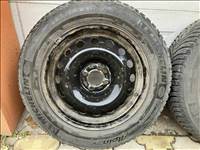  4x100 lyukosztású 16" használt lemezfelni, rajta 205/60 használt Michelin téli gumi gumi 
