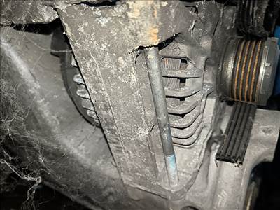 Mercedes W169 generátor 