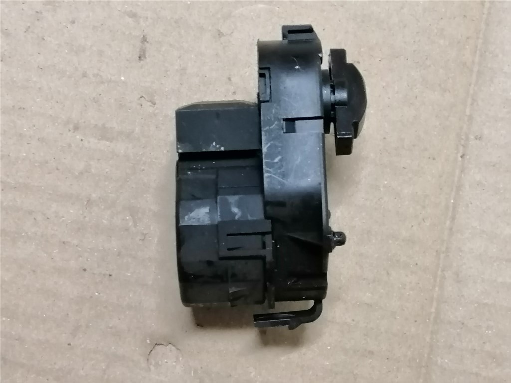 BMW X5 3.0i Fűtés Állító motor  69026980 076501861201 6. kép