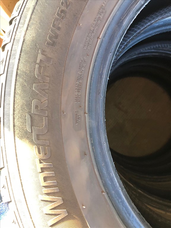  215/6516" használt Kumho téli gumi gumi 4. kép