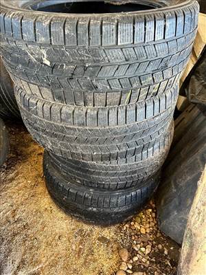  255/5019" használt Pirelli nyári gumi gumi