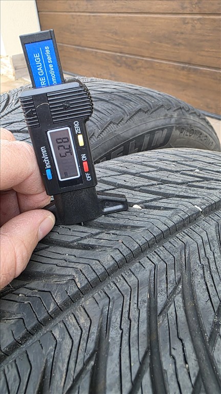 Michelin téli gumi R19 245 45 102V 2. kép