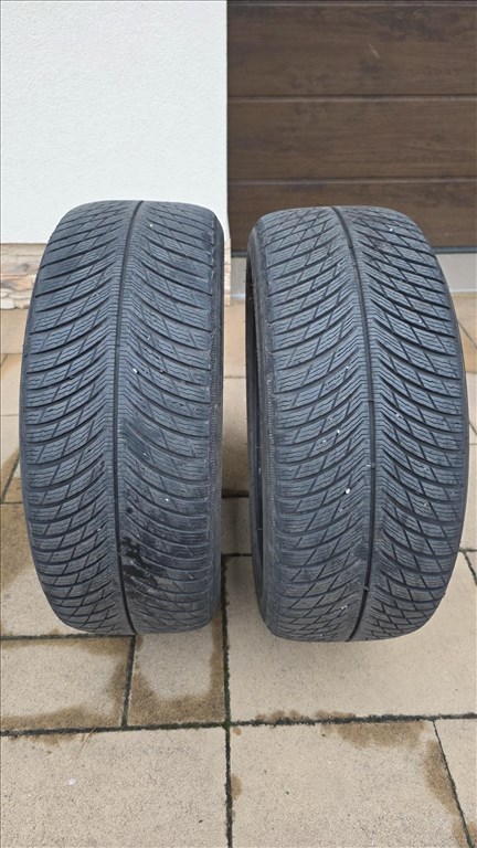Michelin téli gumi R19 245 45 102V 1. kép