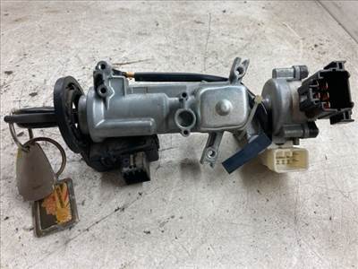 SUZUKI SWIFT III Gyújtáskapcsoló