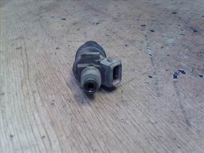 AUDI A4 94-98 Injektor befecskendező hengerenkénti