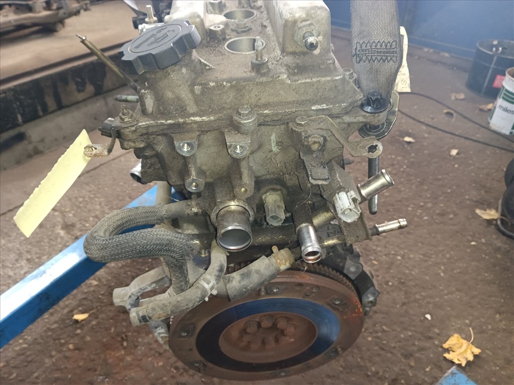 Toyota Corolla E12 fűzött blokk hengerfejjel  4. kép