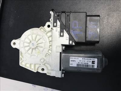 Seat León II jobb hátsó ablakemelő motor 1k0959704n