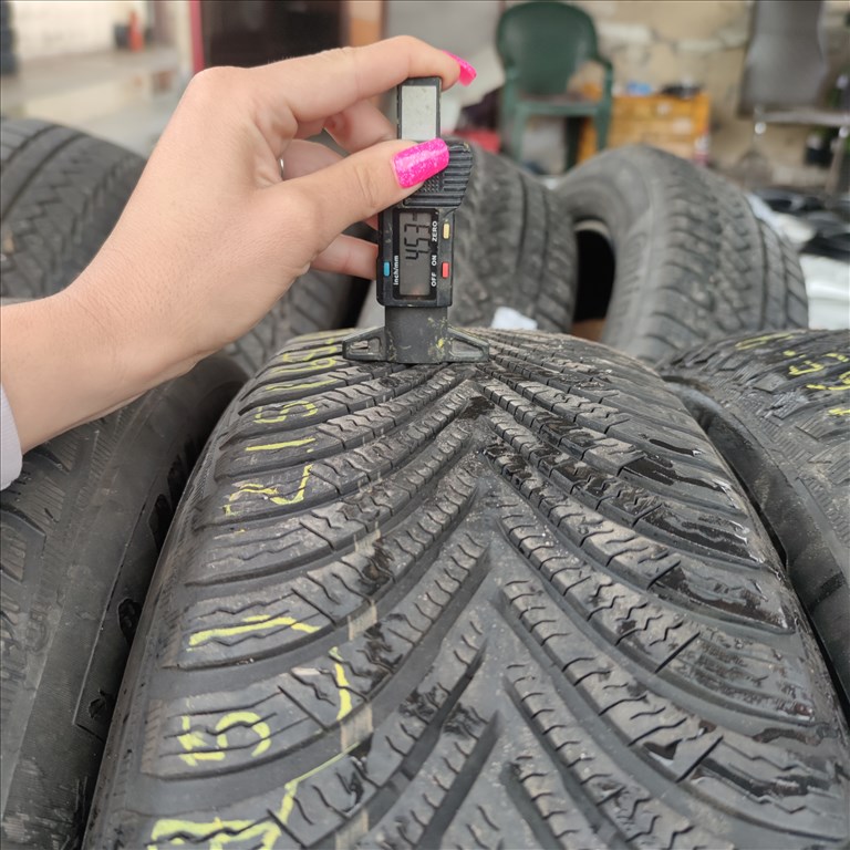 215/65 R17 Michelin téli gumi 40000ft a 4db/75/ 3. kép