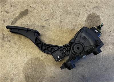 Kia Cee'd I (ED) elektromos gázpedál 32700-XXXXX