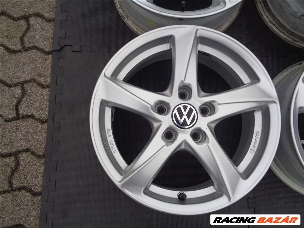 VW-re alufelni 16-os, 5×112-es osztó, szép állapotban eladó.  3. kép