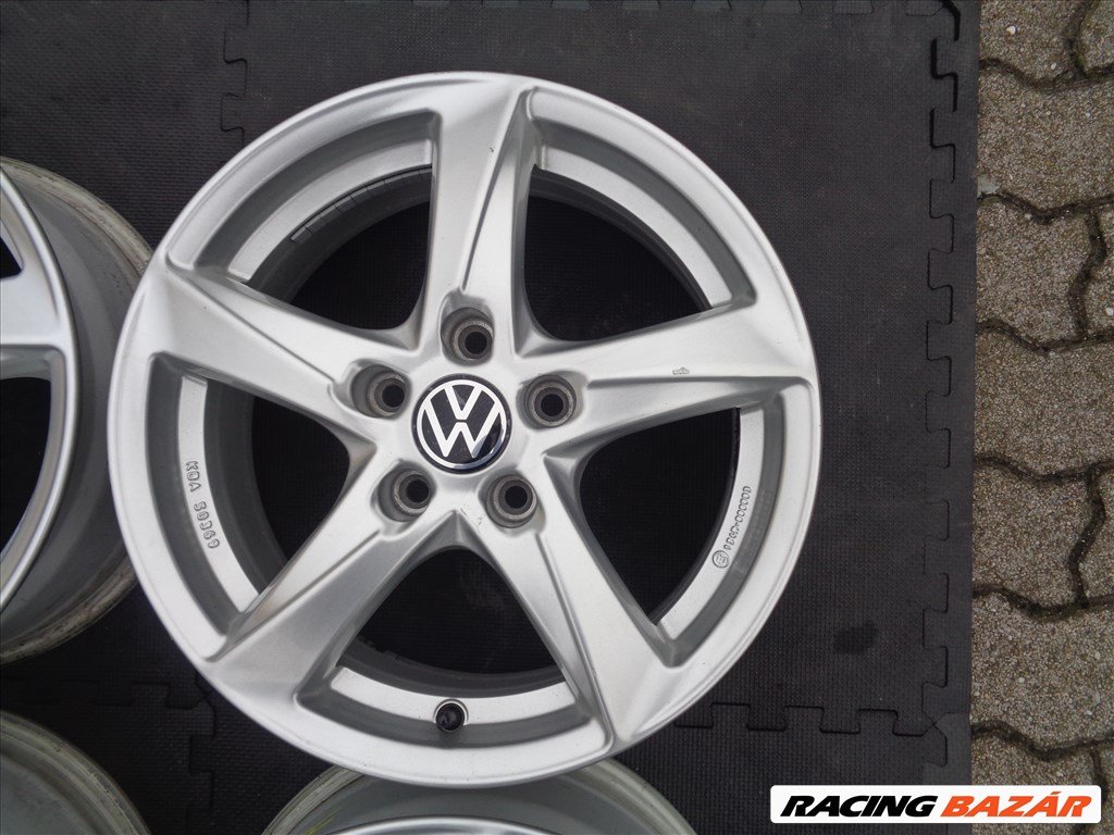 VW-re alufelni 16-os, 5×112-es osztó, szép állapotban eladó.  4. kép