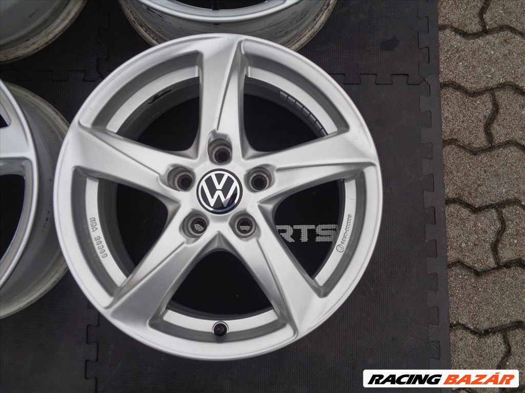 VW-re alufelni 16-os, 5×112-es osztó, szép állapotban eladó.  5. kép