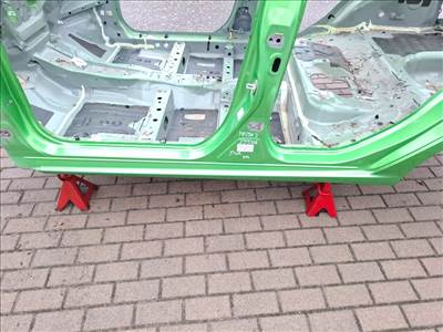 Mazda 2 5 ajtós bal küszöb