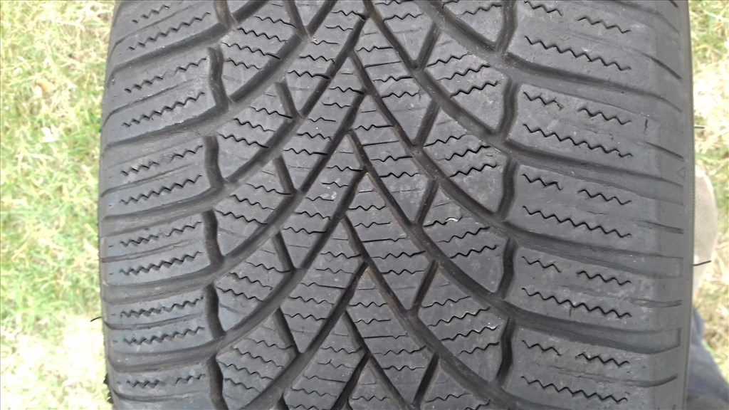  5x112 osztású 7J 16" használt alufelni 205/55r16 téli gumival Vw Audi Skoda Seat 7. kép