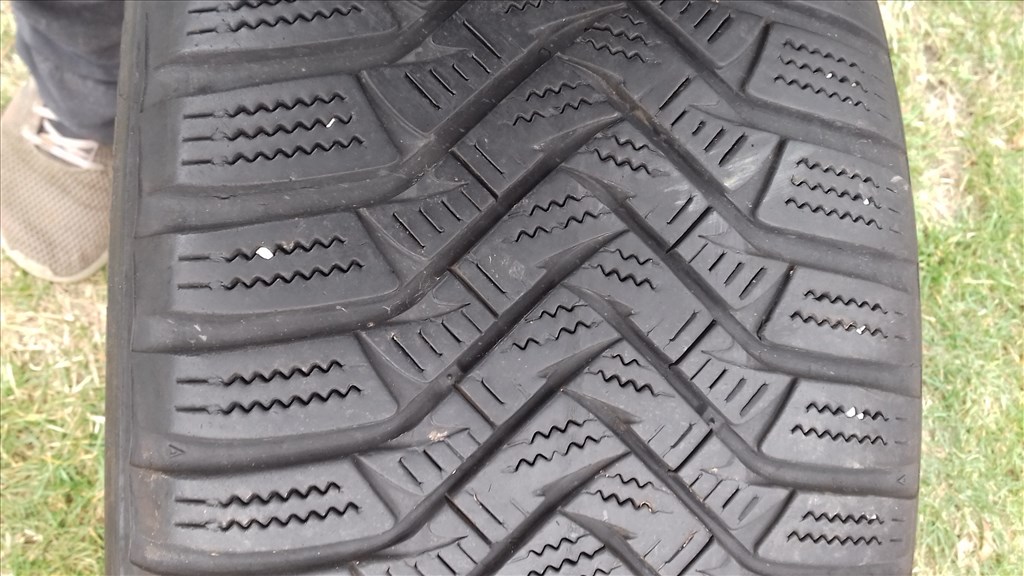  5x112 osztású 7J 16" használt alufelni 205/55r16 téli gumival Vw Audi Skoda Seat 9. kép