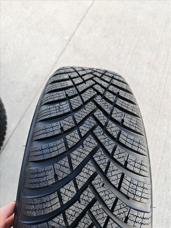 16" 5x112 VW "Karlstad" Touran, Golf, Caddy gyári alufelni szett új téligumikkal! 10. kép