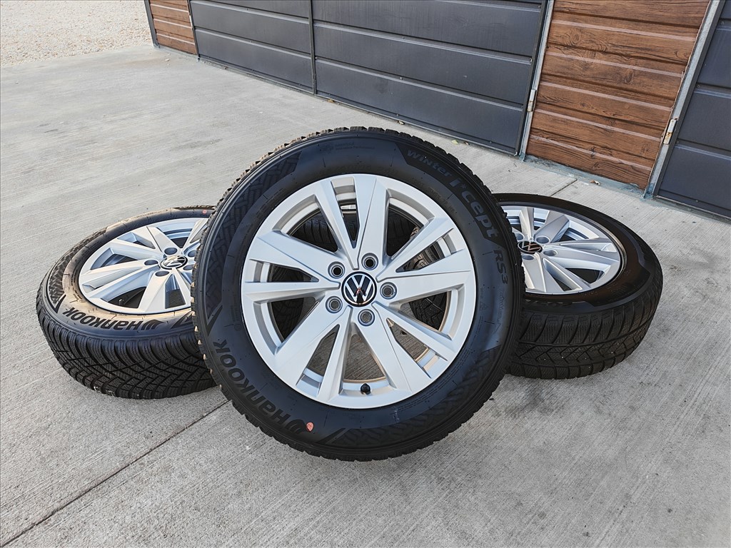 16" 5x112 VW "Karlstad" Touran, Golf, Caddy gyári alufelni szett új téligumikkal! 1. kép