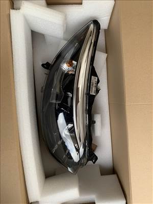 Renault Captur I Jobb első fényszóró lámpa 260105066r