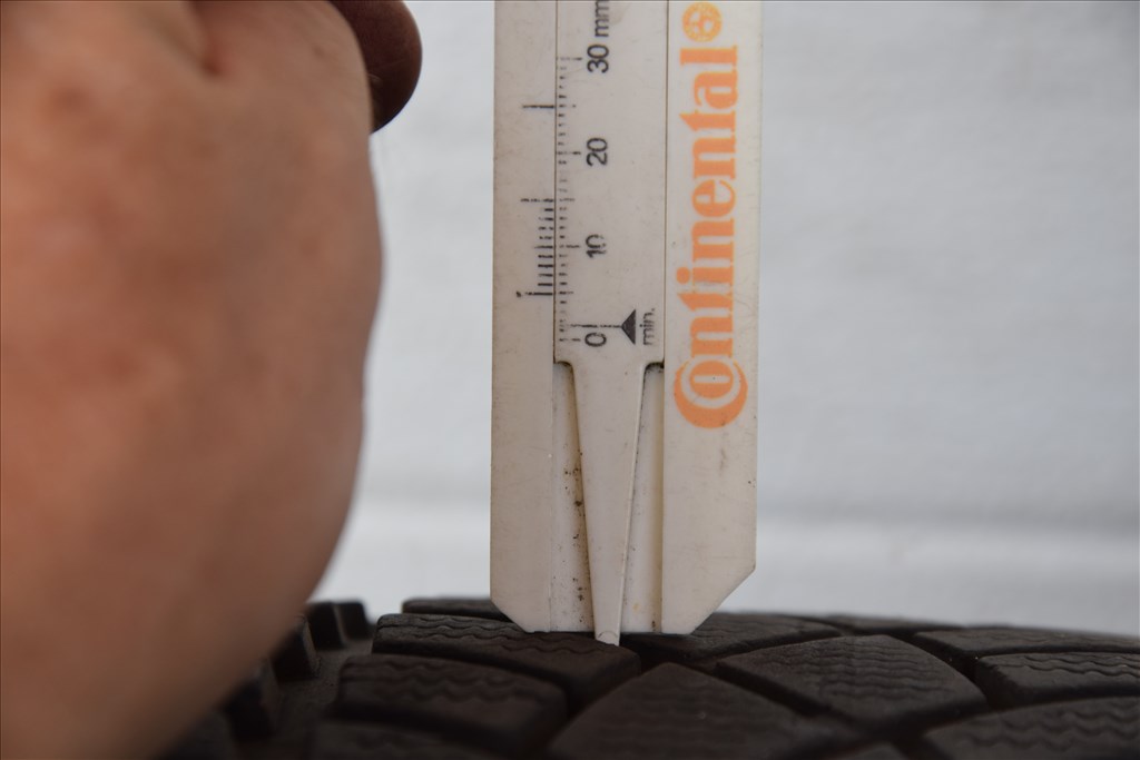  225/55 16  használt DunlopWinter Sport  téli  gumi 2. kép