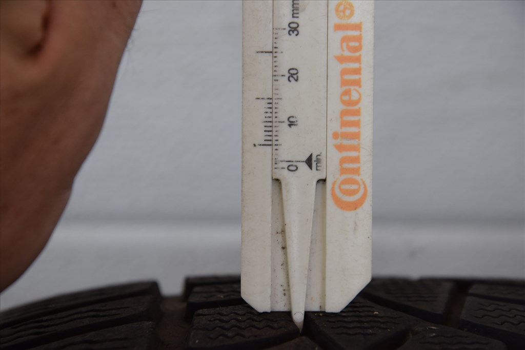  225/55 16  használt DunlopWinter Sport  téli  gumi 3. kép