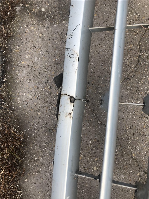 Renault Clio II lökhárító  3. kép