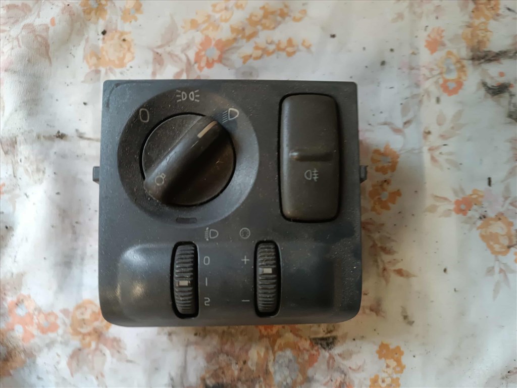 Volvo V40 világítás kapcsoló  1. kép