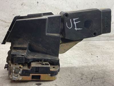 VOLVO V40 Jobb első Ajtózár