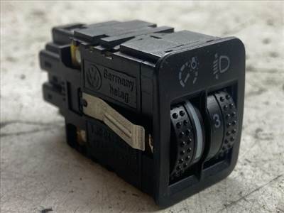 VW BORA Fényszórómagasság Állító Kapcsoló