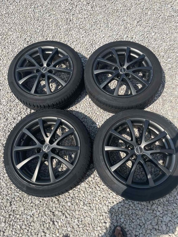  Golf7 5x112  ET37 Borbet alufelni,  205/50R17 Continental téli gumival  1. kép