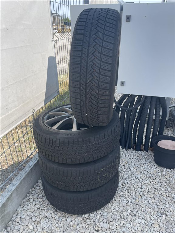 Golf7 5x112  ET37 Borbet alufelni,  205/50R17 Continental téli gumival  2. kép