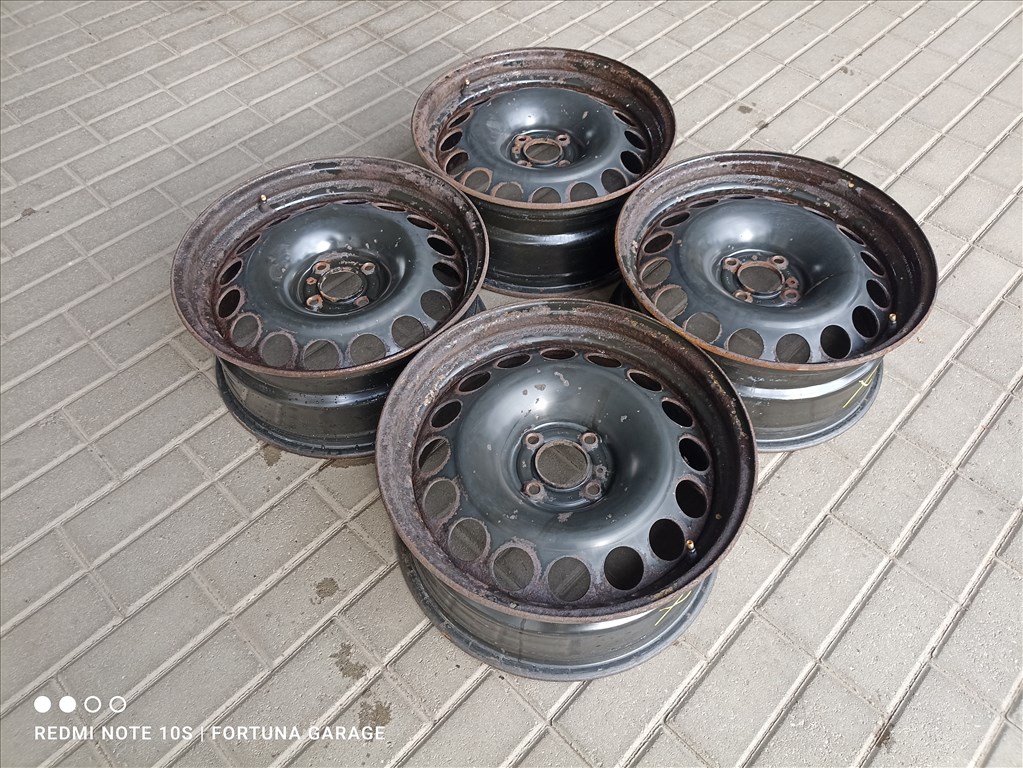 4x108 17" Peugeot/Citroen használt lemezfelni garnitúra (649) 2. kép