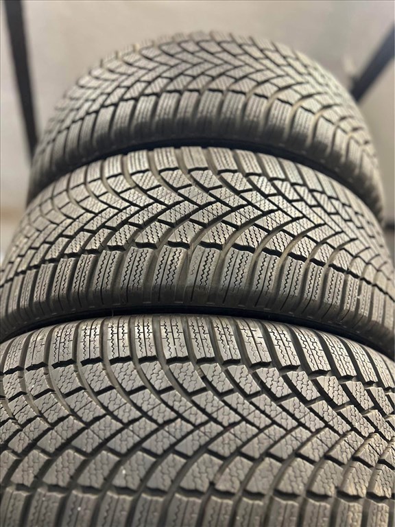  205/5017" újszerű Bridgestone téli gumi 205/50R17, 205/50 R17 2. kép