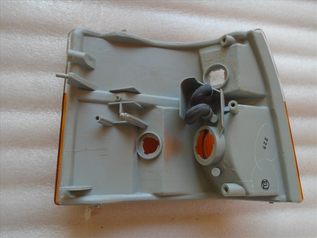 Toyota HiAce IV bal első index  8152126040 2. kép