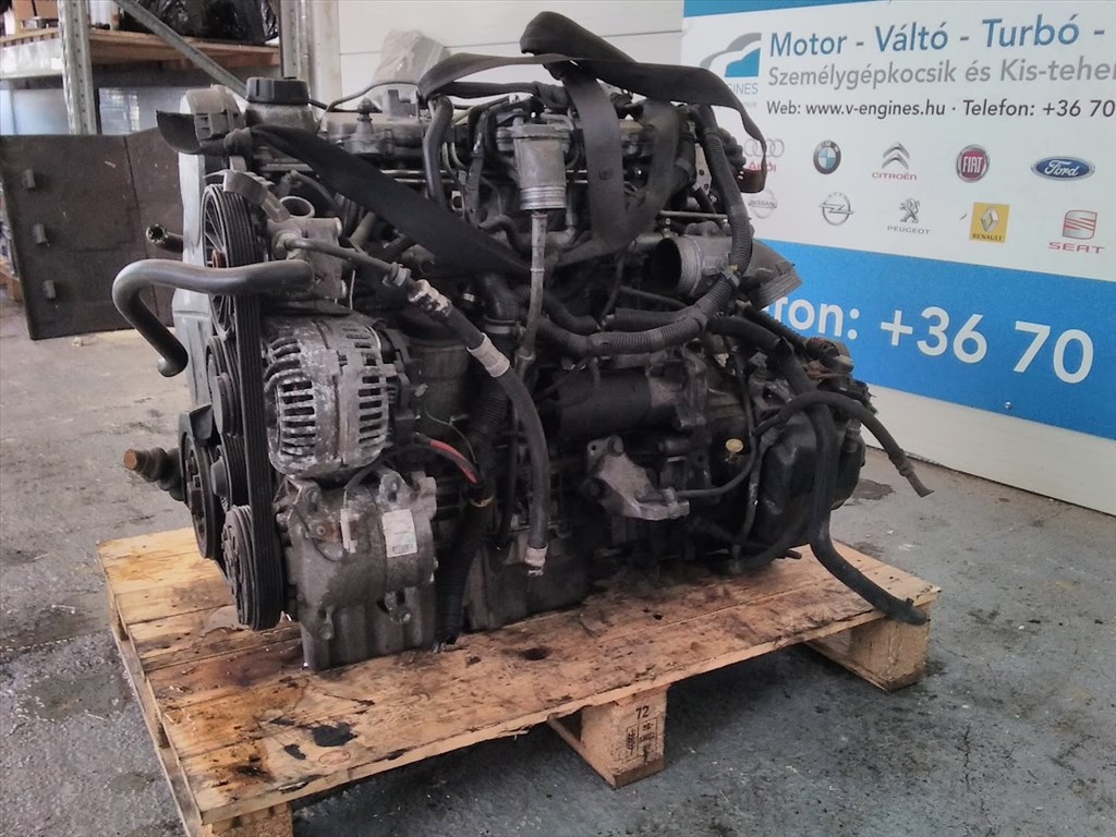Volvo D5244T bontott motor  3. kép