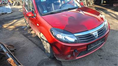Dacia Sandero I motorháztető 