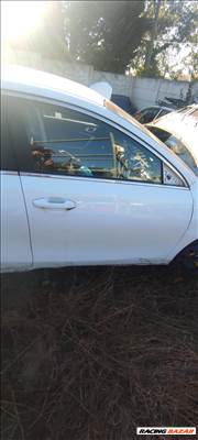 Kia Cee'd (CD) Jobb első ajtó 